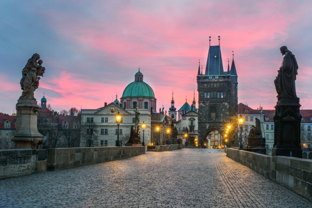Najbolje atrakcije u Pragu koje morate posetiti - Karlov most