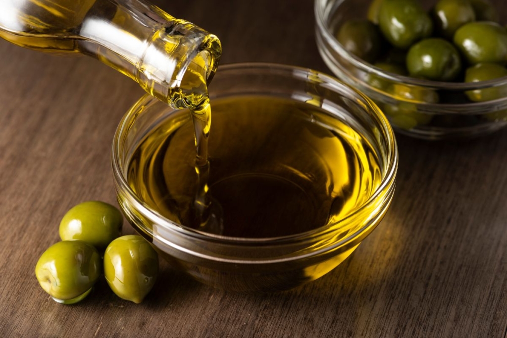 Kako izgubiti kilograme uz pomoć maslinovog ulja