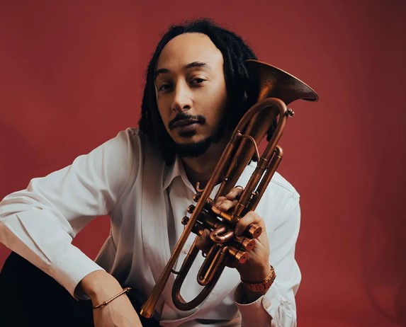 Kosmička fuzija džeza na niškoj Tvrđavi – Theo Croker 15. avgusta na Nišvilu!