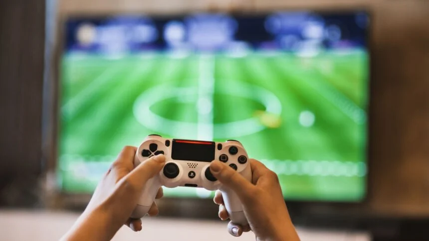 PlayStation-5-unapređenje-Bolji-zvuk-emoji-reakcije-i-prilagodljiva-svetlina