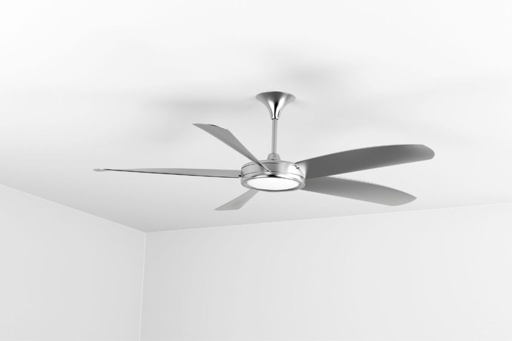 Ventilator na plafonu