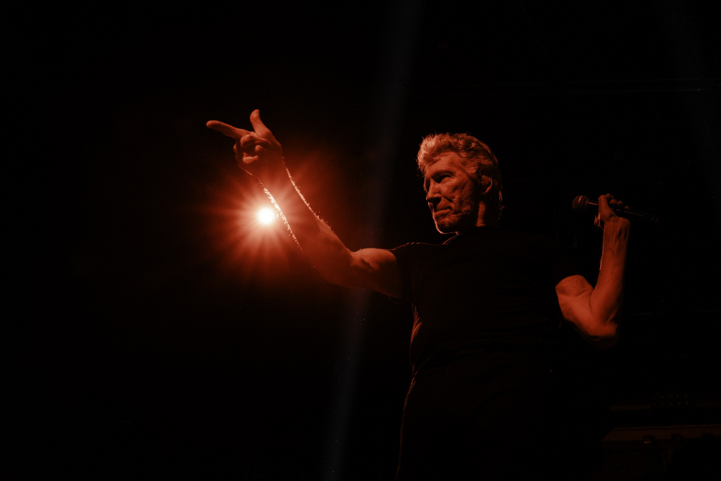 ROGER WATERS