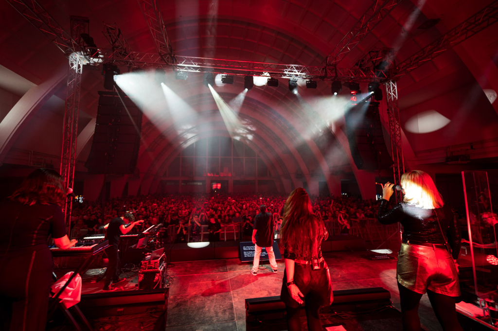 scena sa koncerta Alphaville u Hrvatskoj