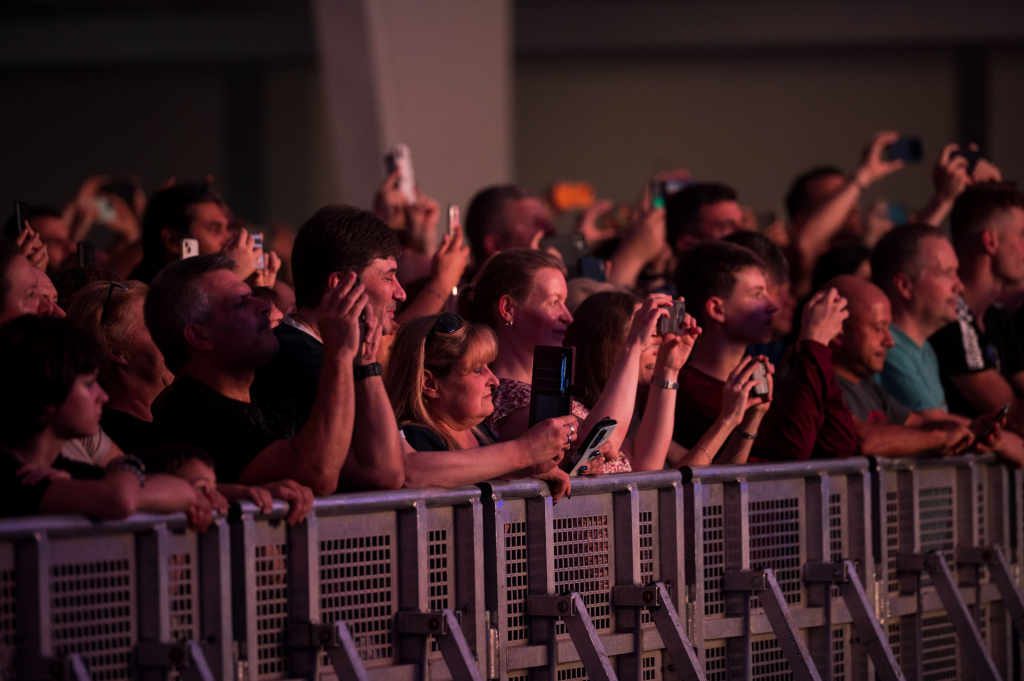 scena sa koncerta Alphaville u Hrvatskoj