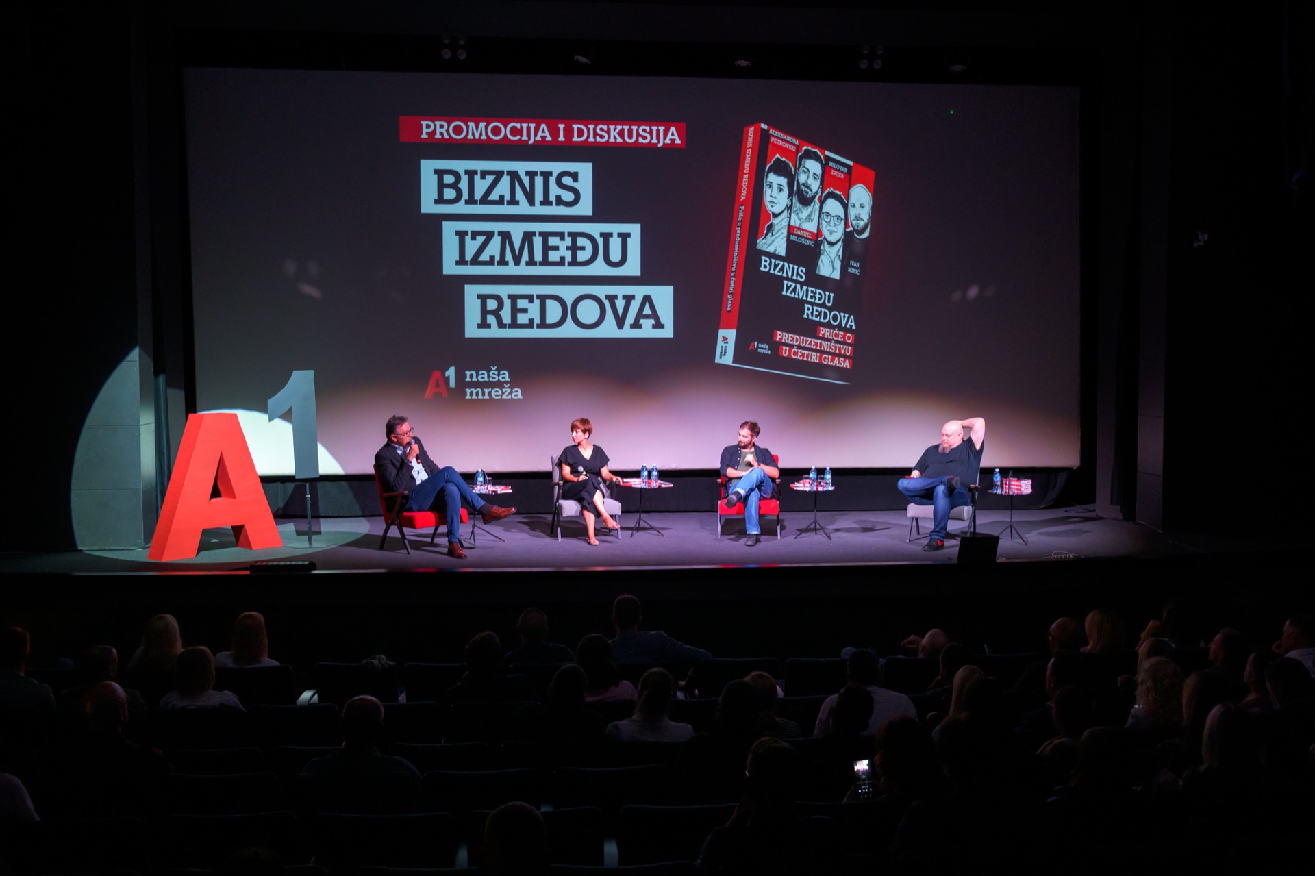 Biznis između redova