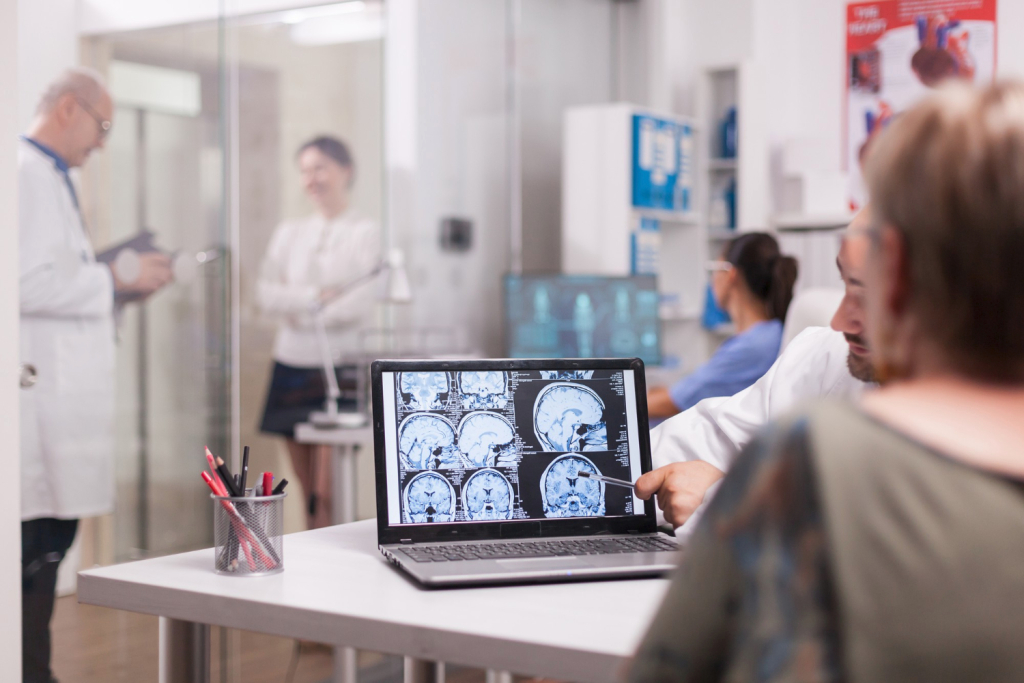 električna stimulacija mozga